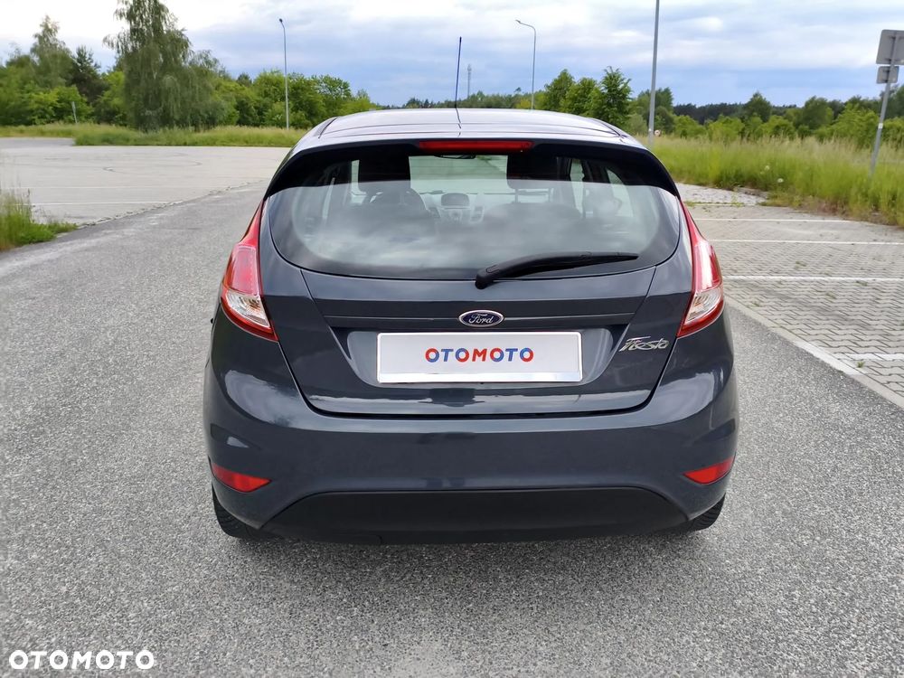 Ford Fiesta - 12