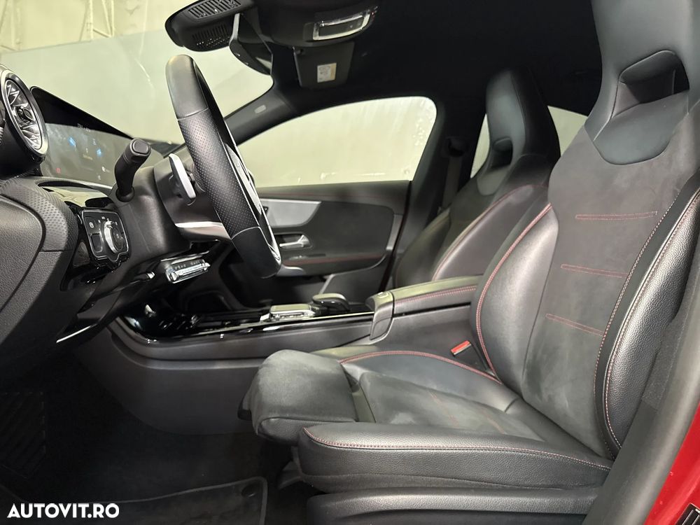 Mercedes-Benz CLA 250 - 25