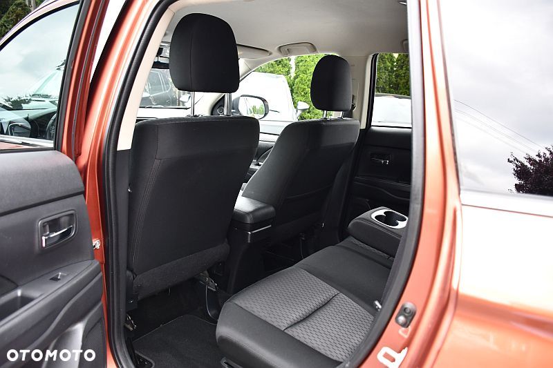 Mitsubishi Outlander 2.0 2WD CVT Diamant Edition+ - 19