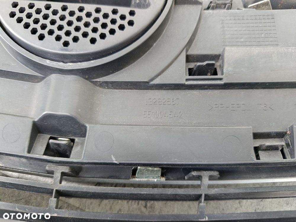 ATRAPA GRILL GRIL OPEL INSIGNIA A 13282567  551004542  903200054 - 8