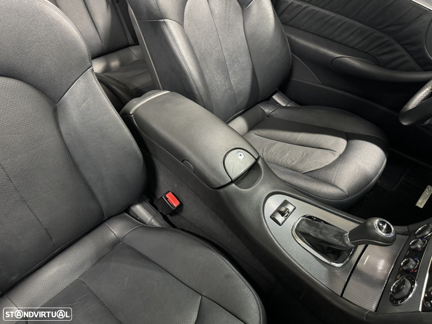 Mercedes-Benz CLK 200 K Avantgarde Aut. - 25