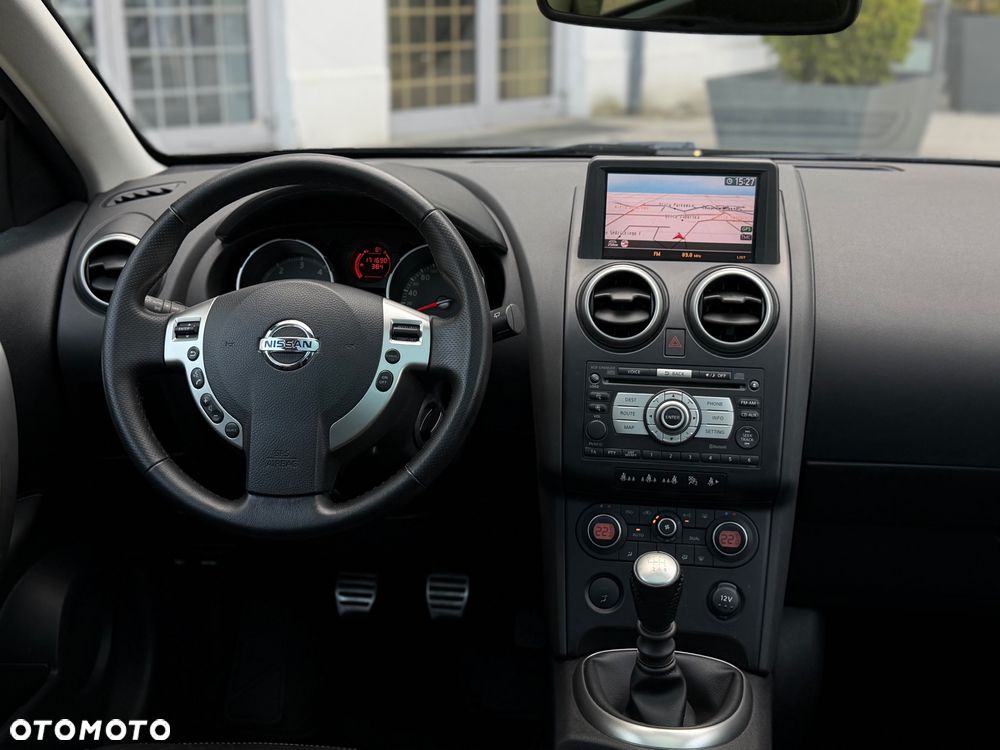 Nissan Qashqai 2.0 dCi DPF tekna - 6