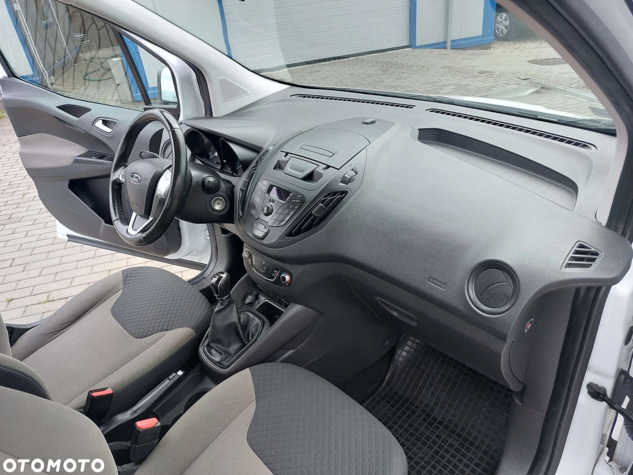 Ford Transit Courier 1.5 TDCi Trend - 26