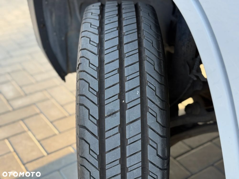 Fiat Ducato 2.3 131KM / Kontener 4,2m 8EP + Winda Dhollandia 750kg / 240.926KM PRZEBIEG / PO SERWISIE / ZAREJESTROWANY W PL - 13