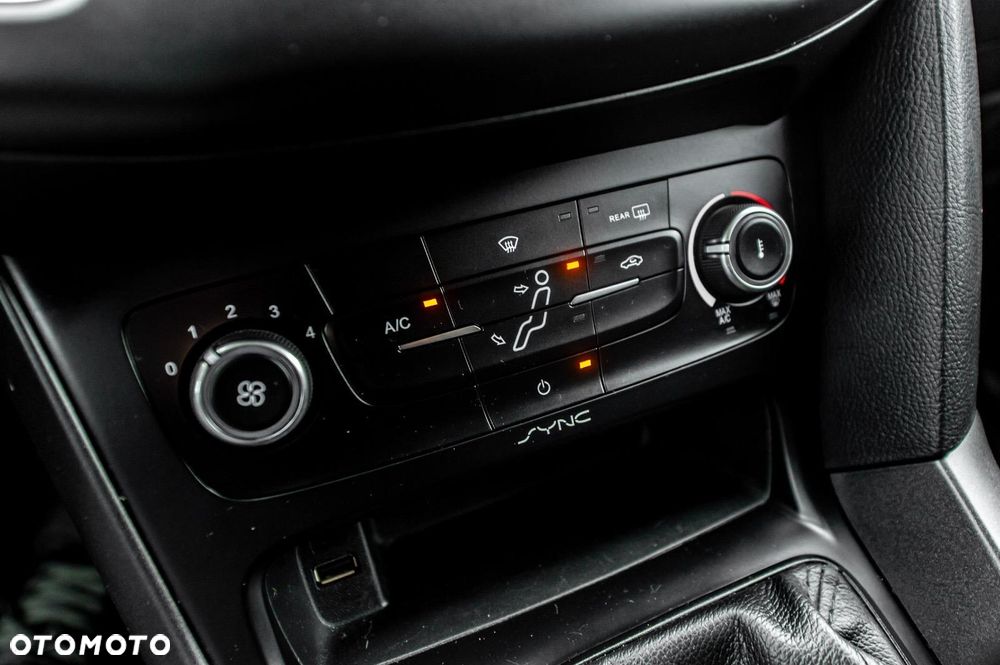 Ford Focus 1.0 EcoBoost Edition Start - 30