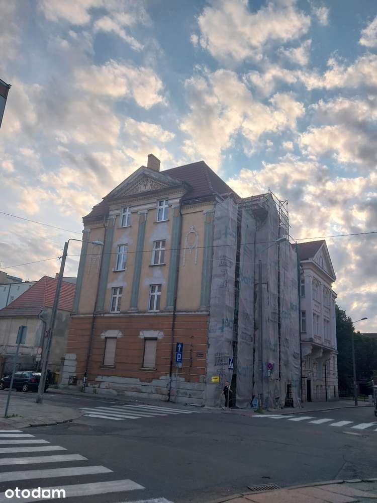 Na sprzedaz 4- pokojowe mieszkanie o powierzchni 124 m²