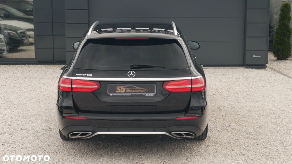 Mercedes-Benz Klasa E - 6