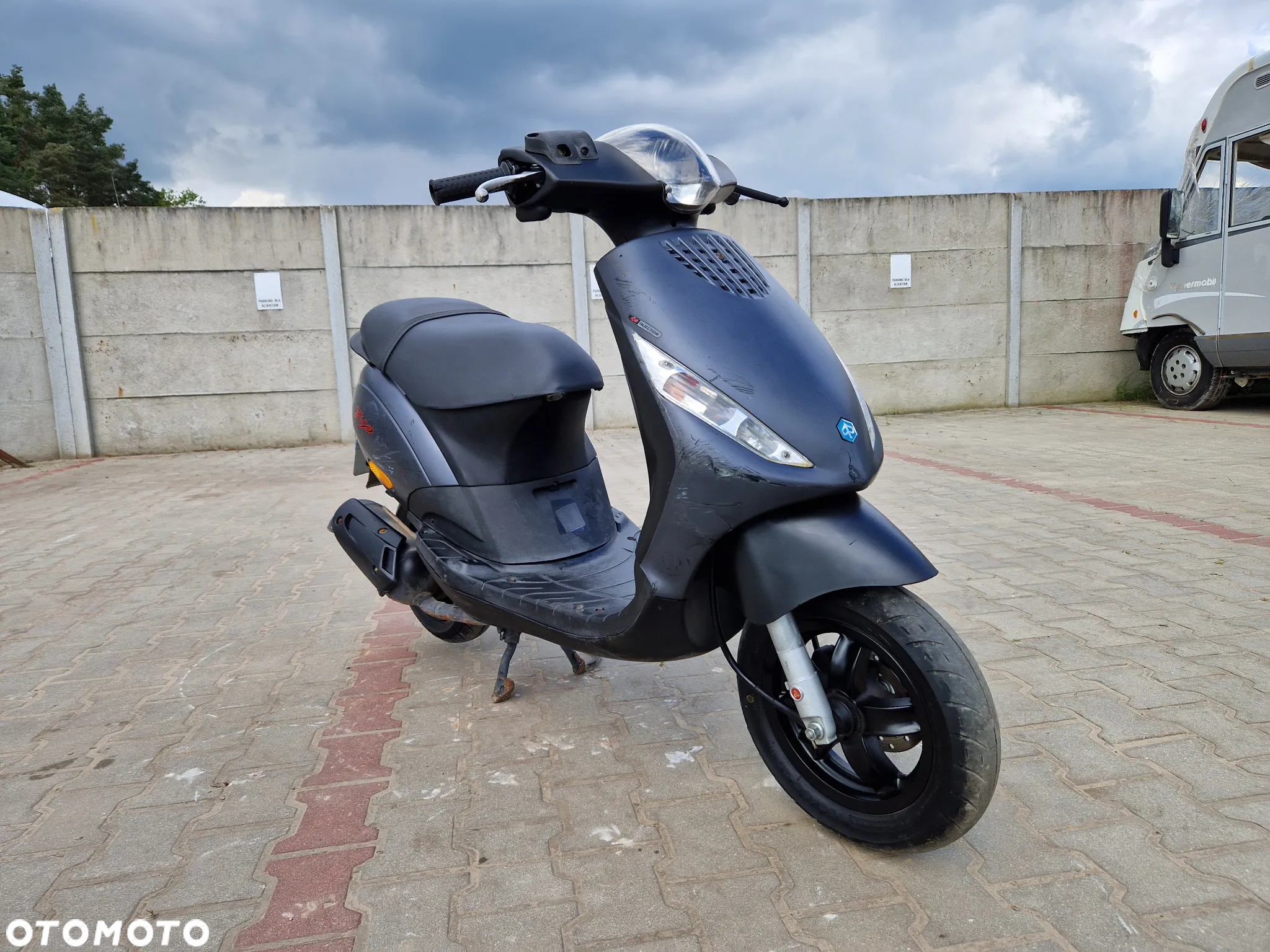 Piaggio ZIP - 10
