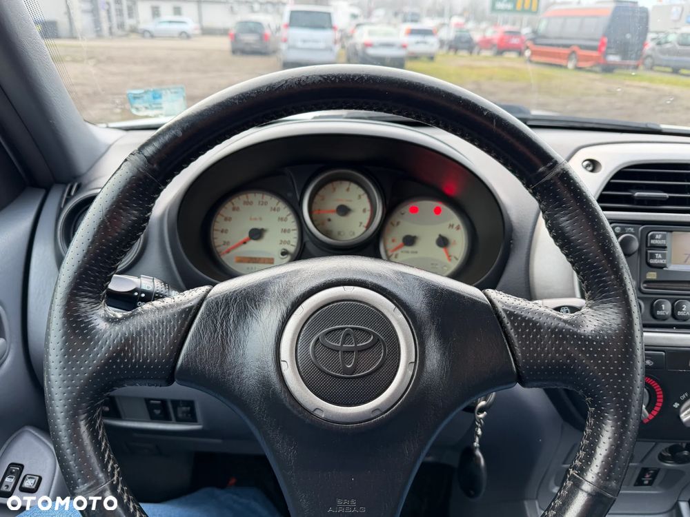 Toyota RAV4 2.0 D-4D Sol - 11