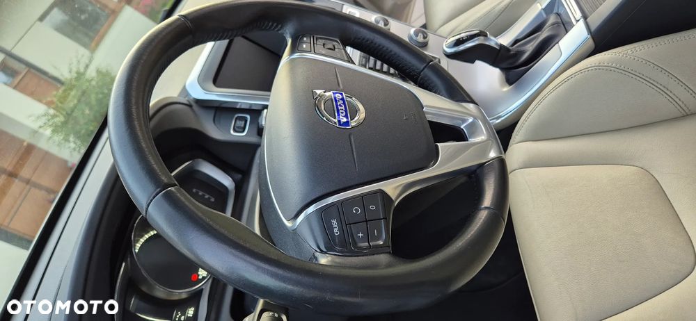 Volvo XC 60 - 21