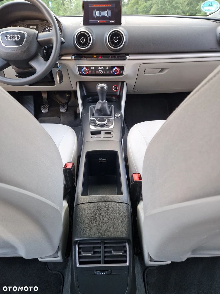 Audi A3 Sportback - 15