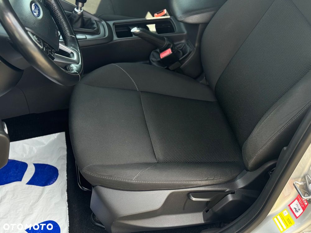 Ford Focus - 12