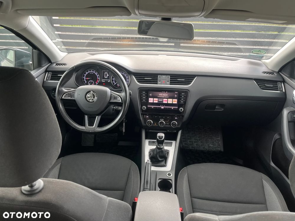 Skoda Octavia - 8