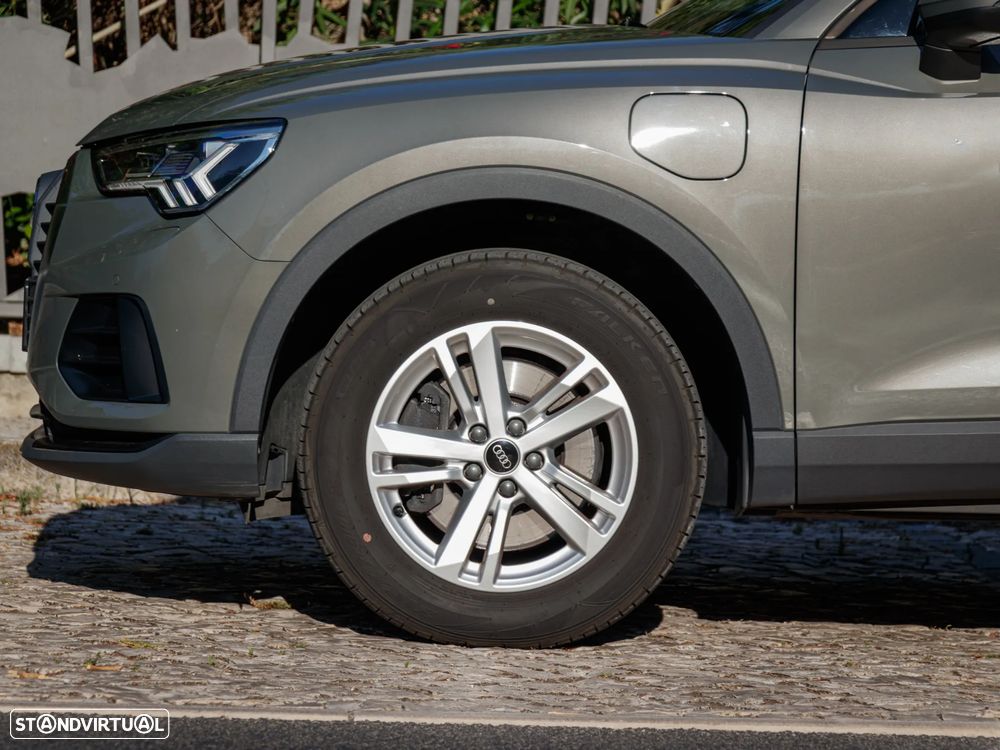 Audi Q3 45 TFSIe S tronic S line - 8