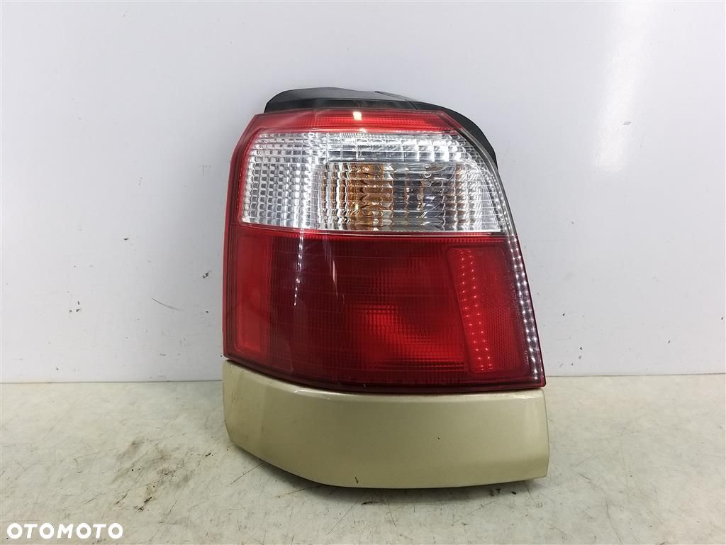 Lampa lewa tylna tył Subaru Forester I  1997-2002 SUV - 1