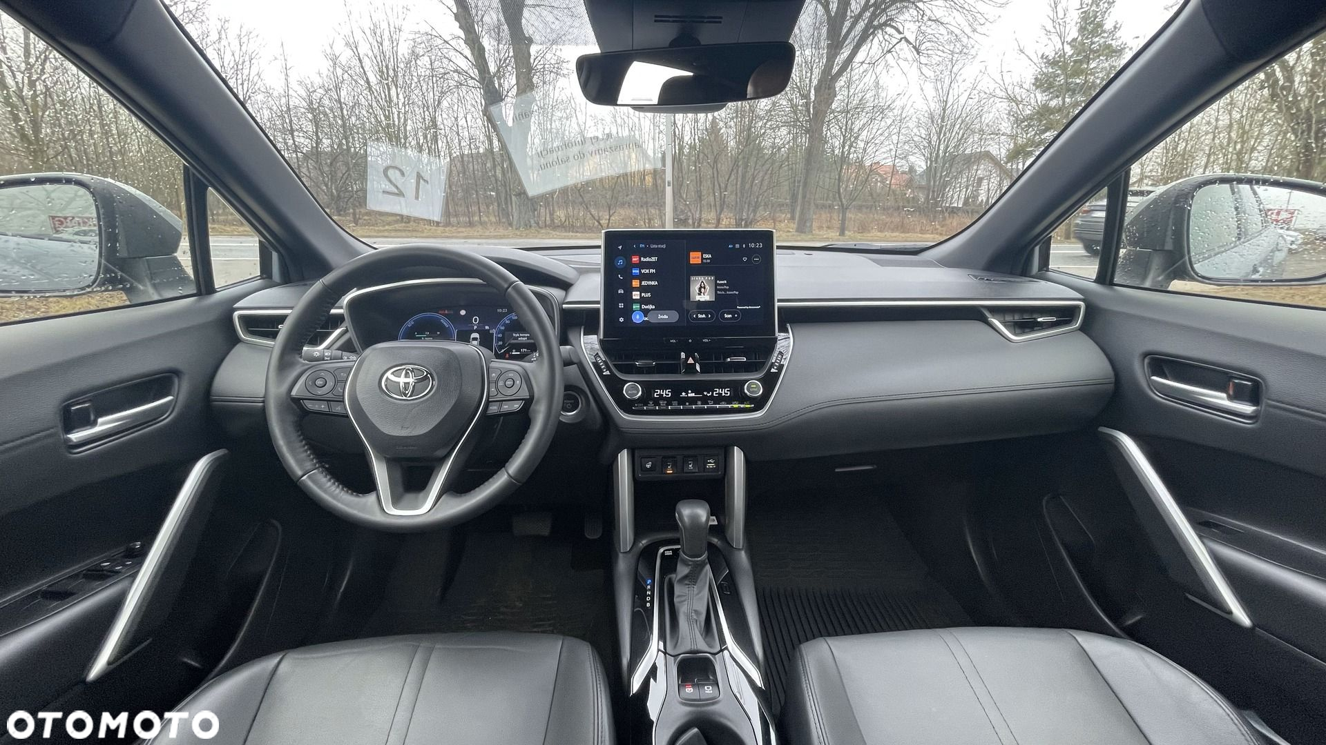 Toyota Corolla Cross - 16