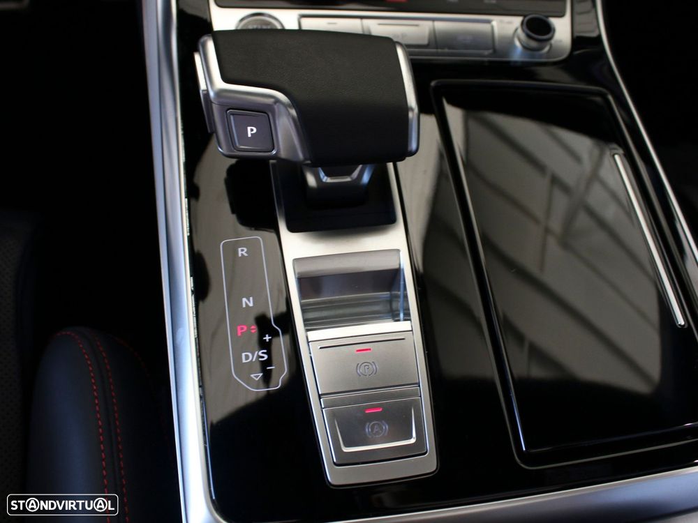 Audi Q8 55 TFSIe quattro Tiptronic - 17