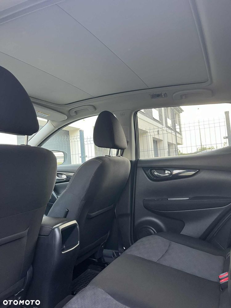 Nissan Qashqai 1.2 DIG-T N-Connecta EU6 - 18