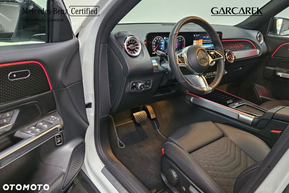 Mercedes-Benz GLB - 20