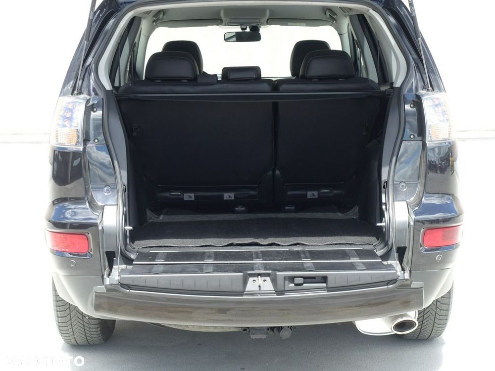 Mitsubishi Outlander 2.4 4WD Invite - 28