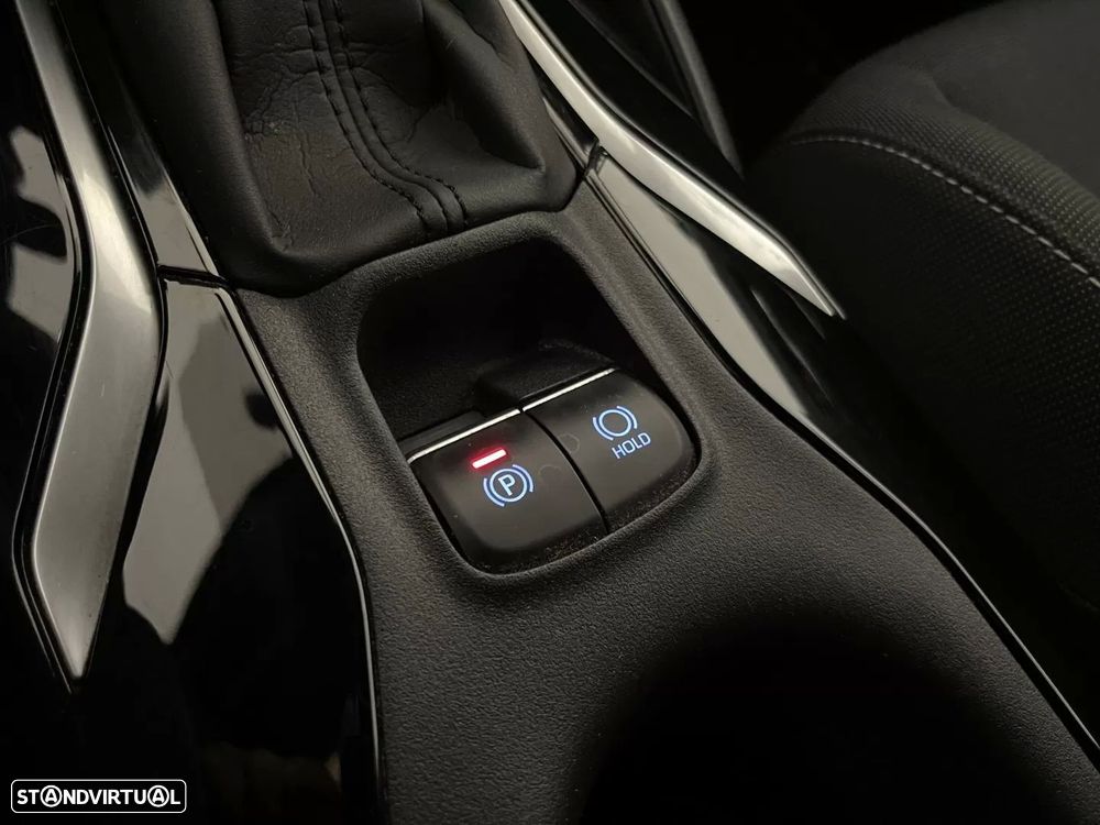 Toyota Corolla SD 1.8 Hybrid Comfort - 28