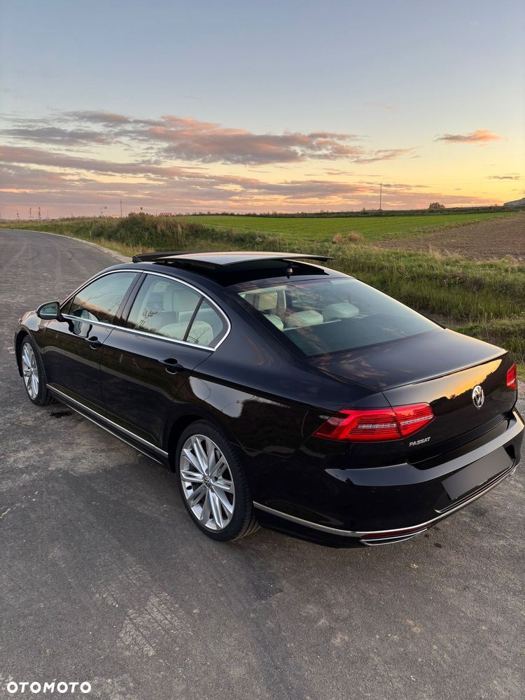 Volkswagen Passat - 10