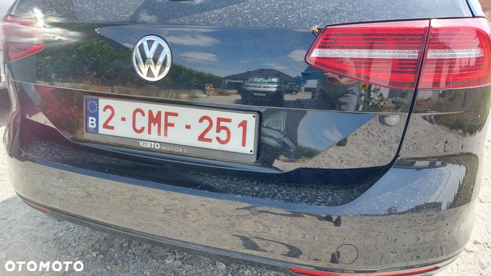 Volkswagen Passat - 10