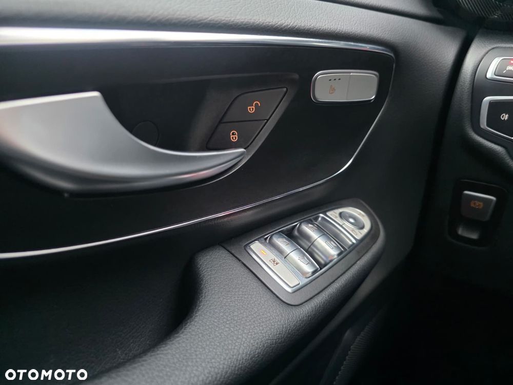 Mercedes-Benz Klasa V 250 d Avantgarde 9G-Tronic - 6