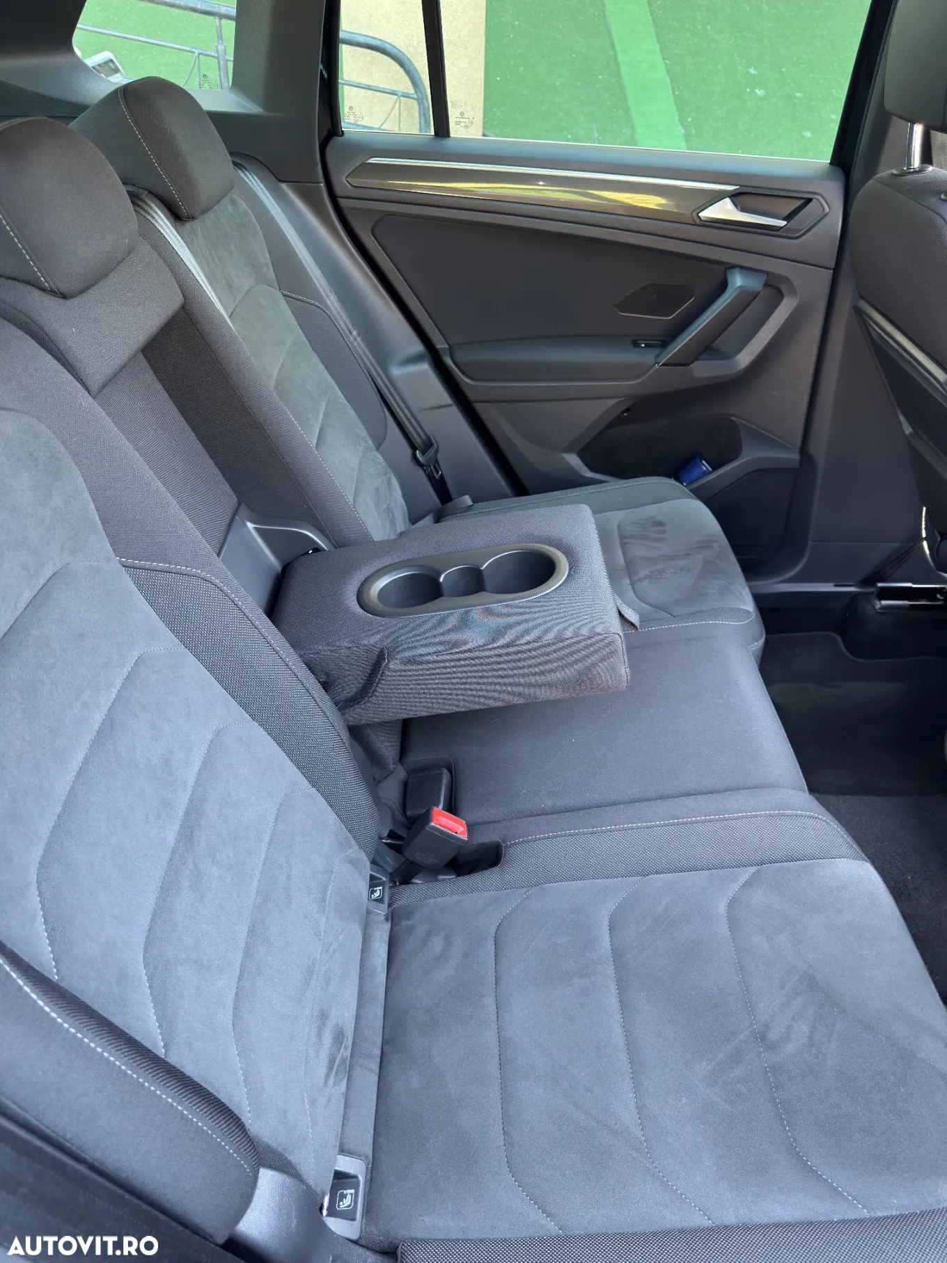 Volkswagen Tiguan - 9
