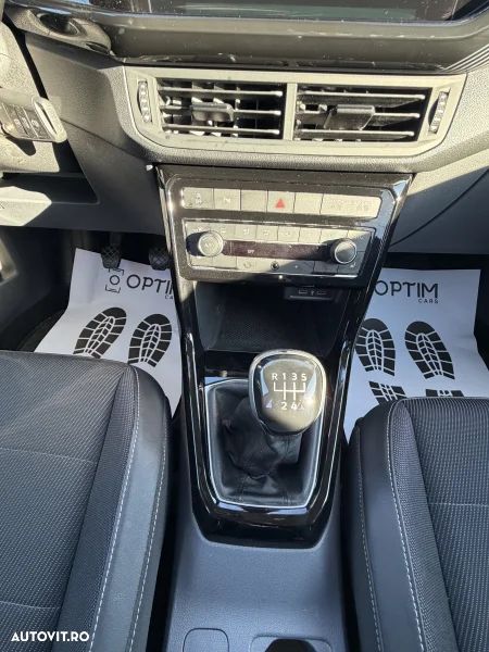 Volkswagen T-Cross - 11