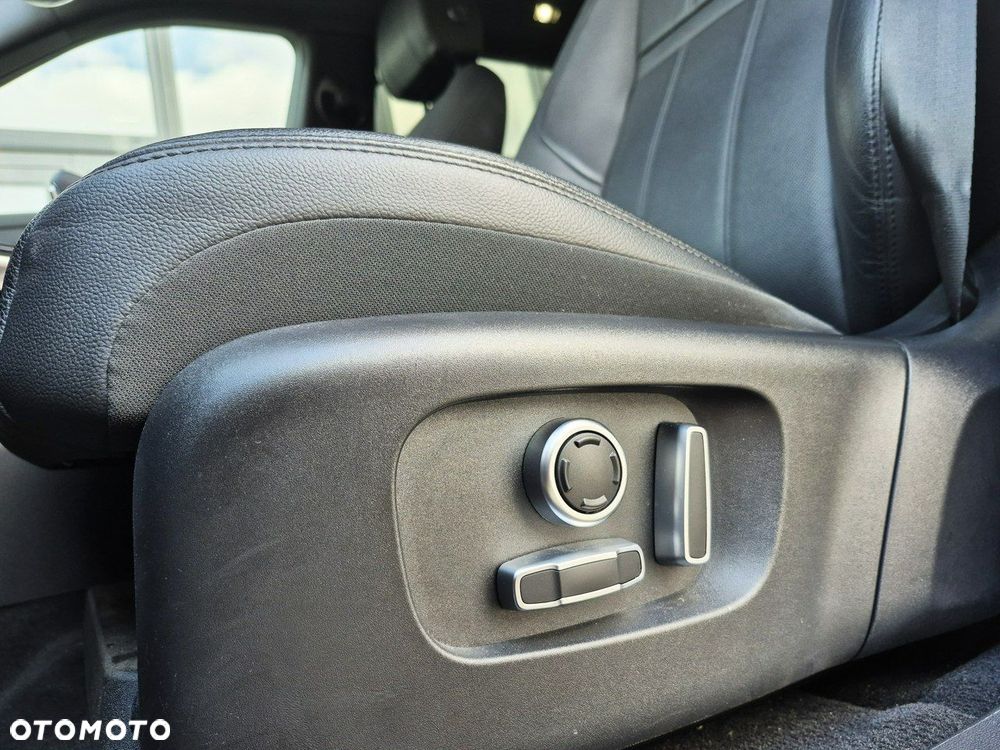 Land Rover Range Rover Evoque - 22