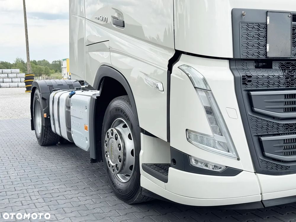 Volvo FH 500 XXL / EURO 6 * BEZ I-SAVE / ACC  / DWA ŁÓŻKA / KLIMA POSTOJOWA / NAVIGACJA / Z NIEMIEC - 10