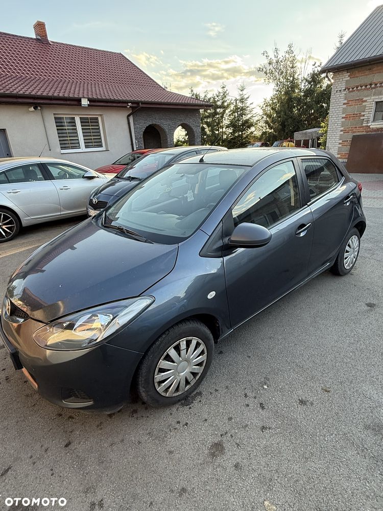 Mazda 2 - 1