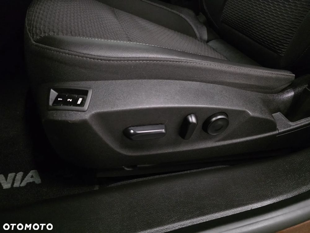 Opel Insignia 2.0 CDTI Cosmo S&S - 19