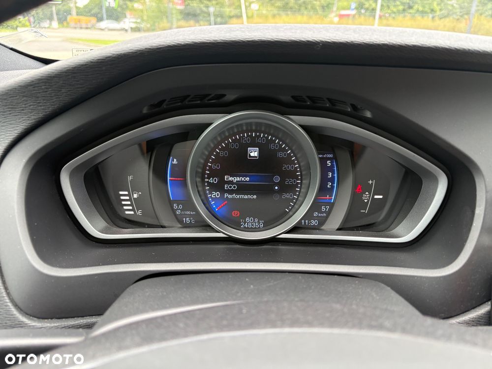 Volvo V40 D2 RDesign - 25