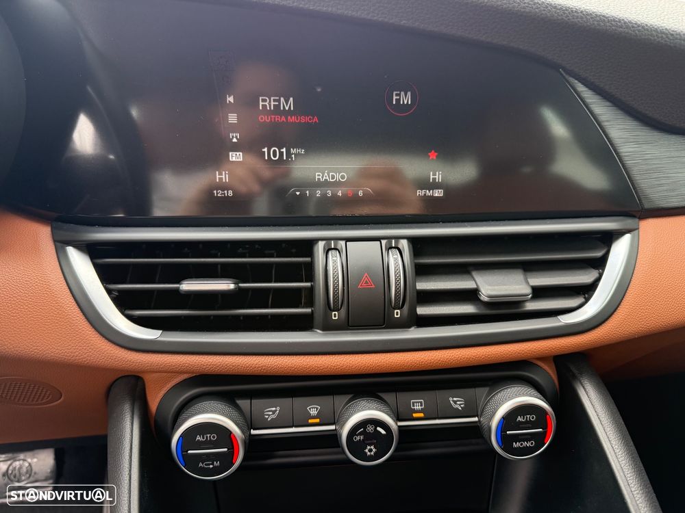 Alfa Romeo Giulia - 24