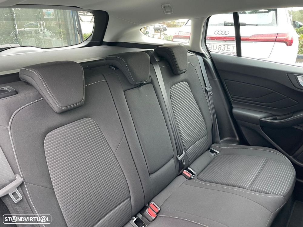 Ford Focus SW 1.5 TDCi EcoBlue ST-Line X - 9