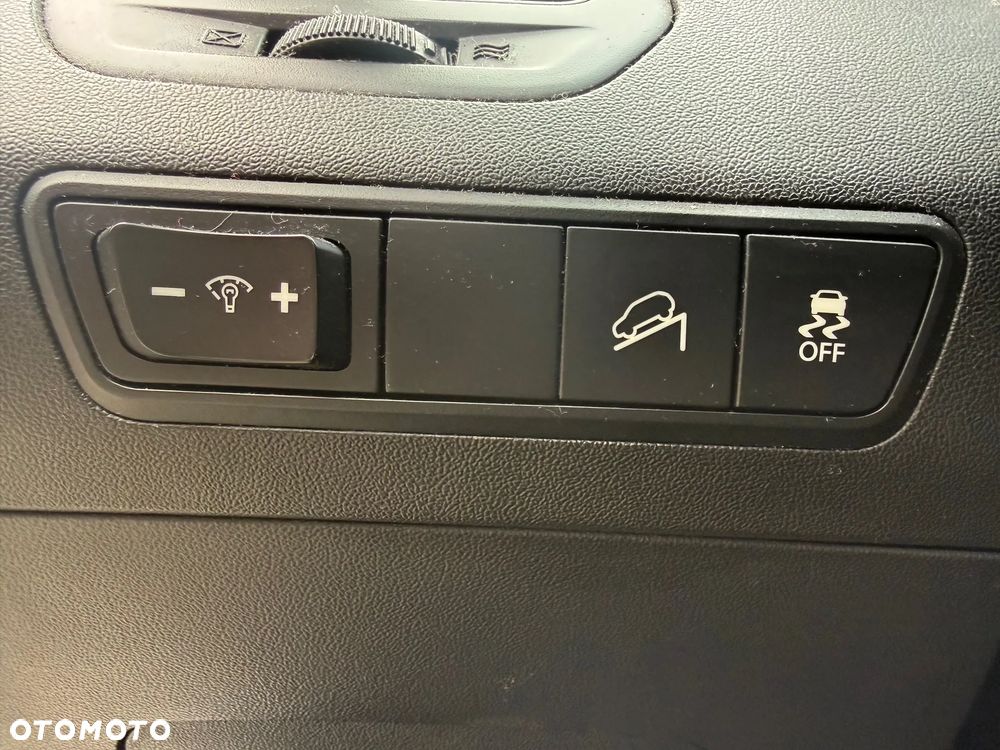 Hyundai ix35 1.7 CRDi 2WD blue Finale Gold - 13