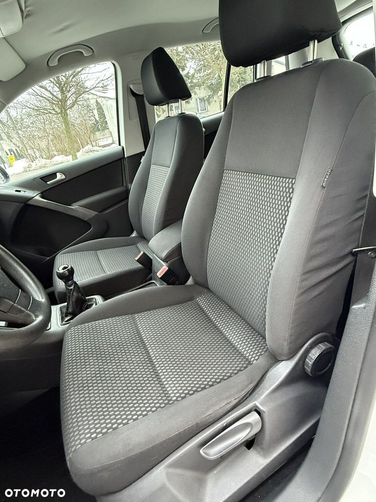 Volkswagen Tiguan - 14