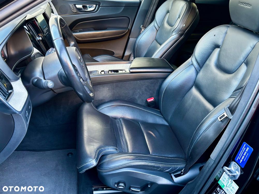 Volvo XC 60 D4 AWD Inscription - 25