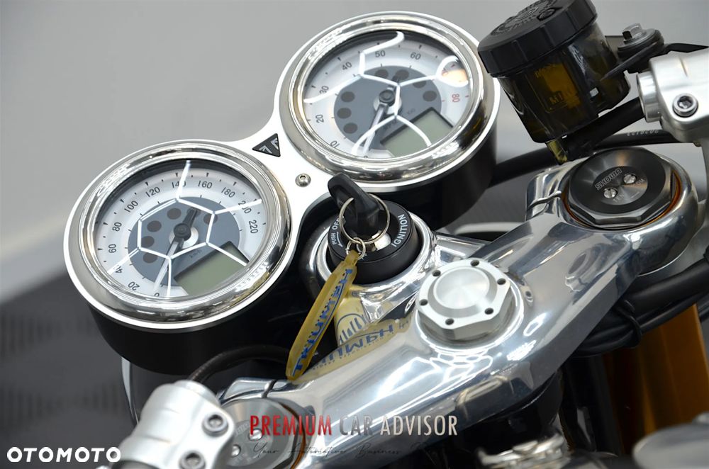 Triumph Thruxton - 14