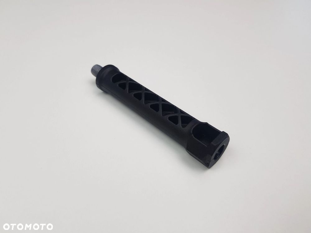 Śruba Dystans osłony akustycznej BMW G20 G30 B47 2.0d 8580379 - 4