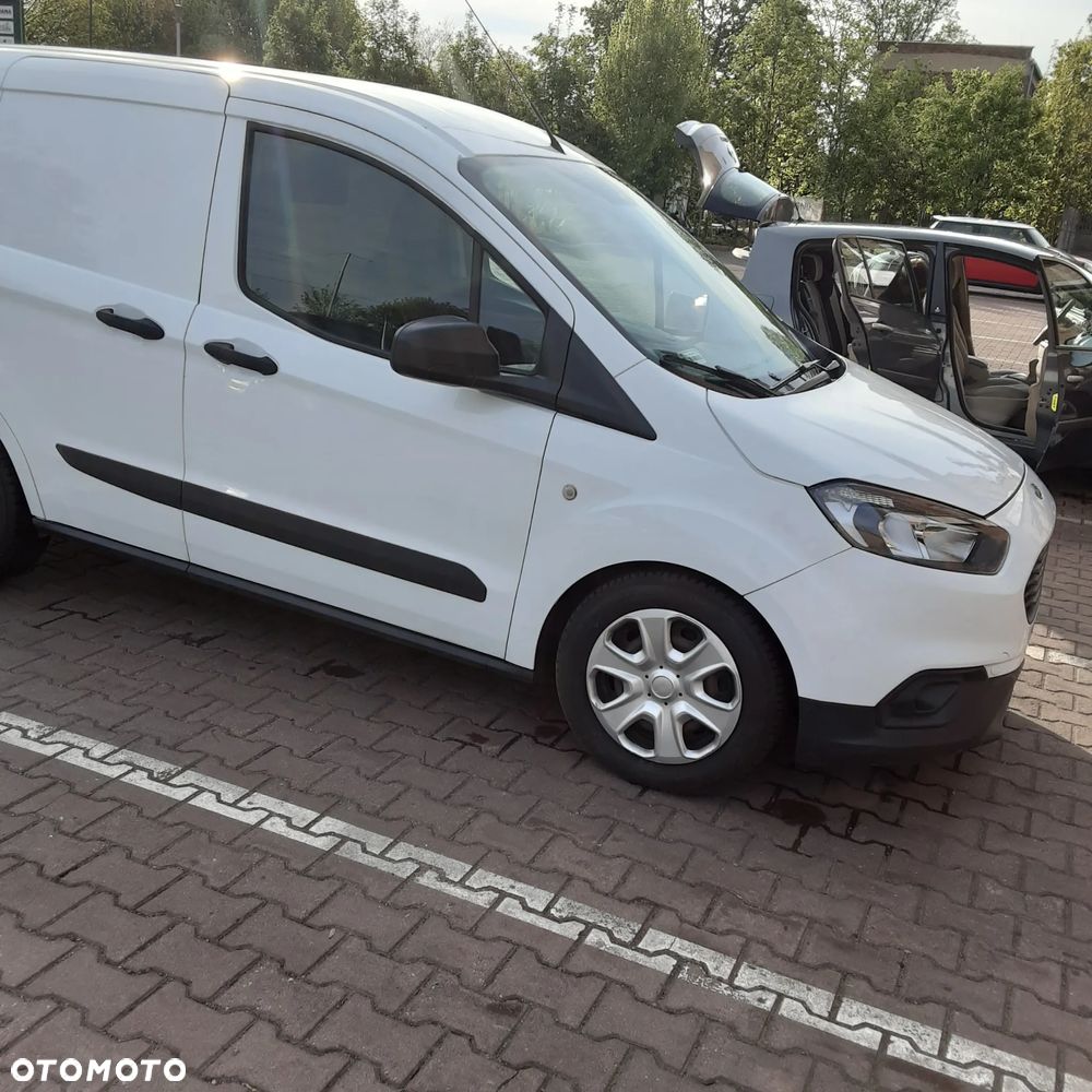 Ford Transit courier - 3