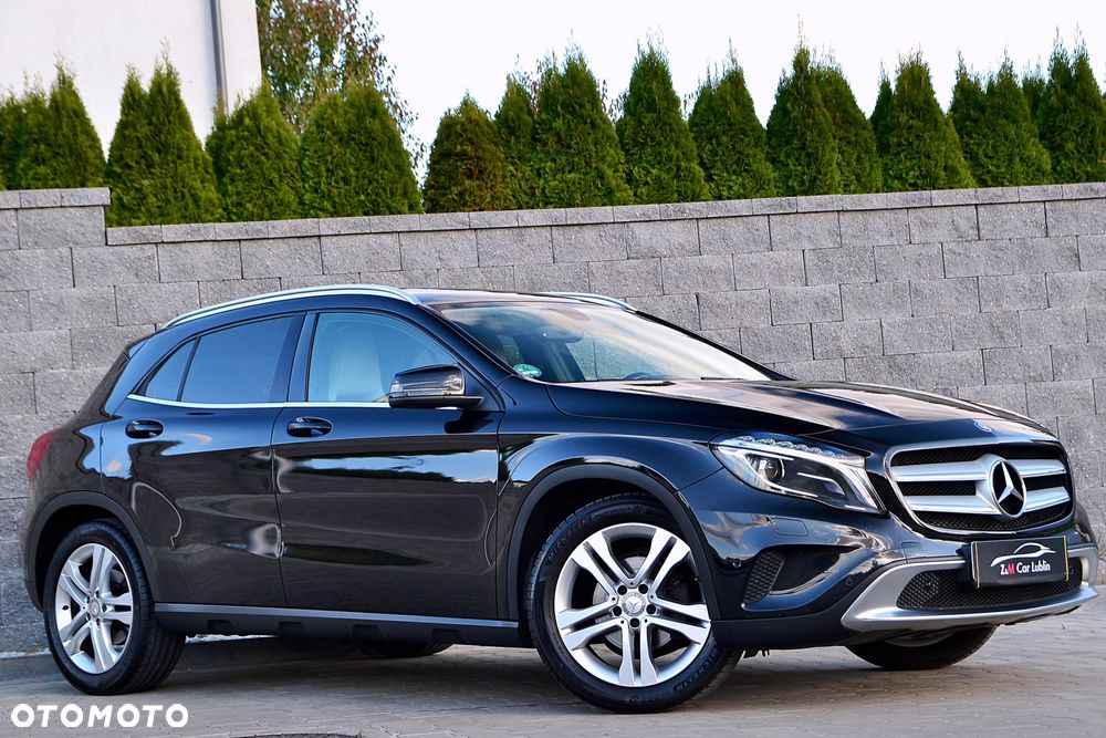 Mercedes-Benz GLA 200 Style - 2