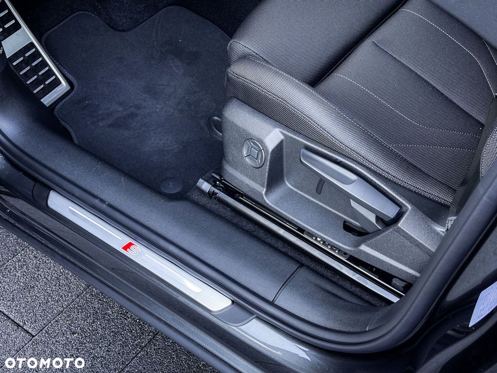 Audi Q3 - 18