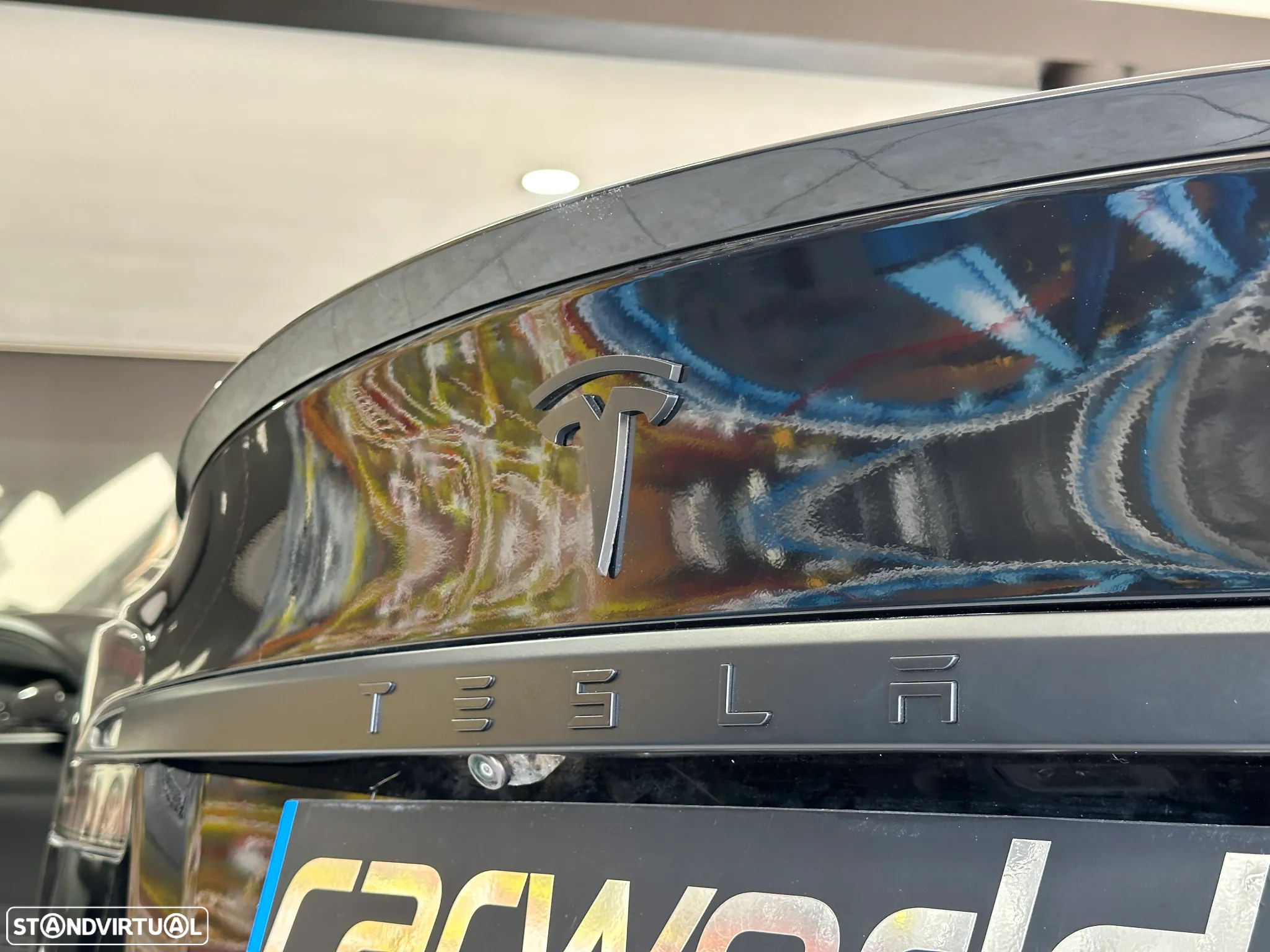 Tesla Model S Standard Range - 10