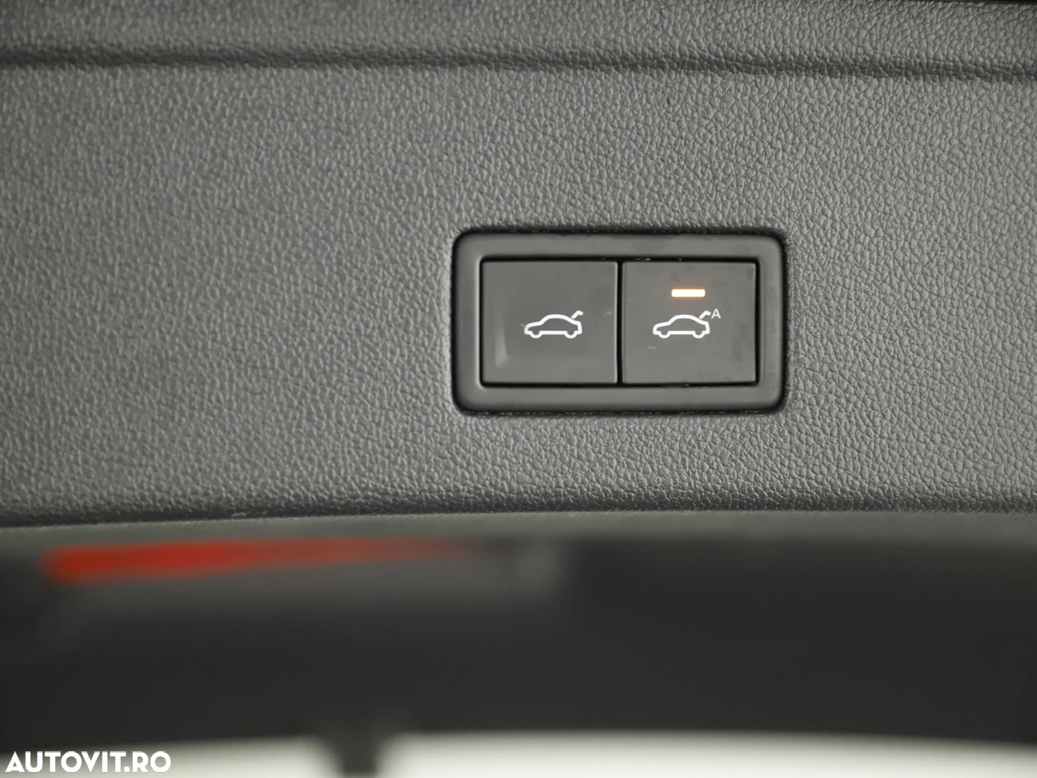 Volkswagen Touareg 3.0 V6 TDI 4Motion DPF Automatik R-Line - 27