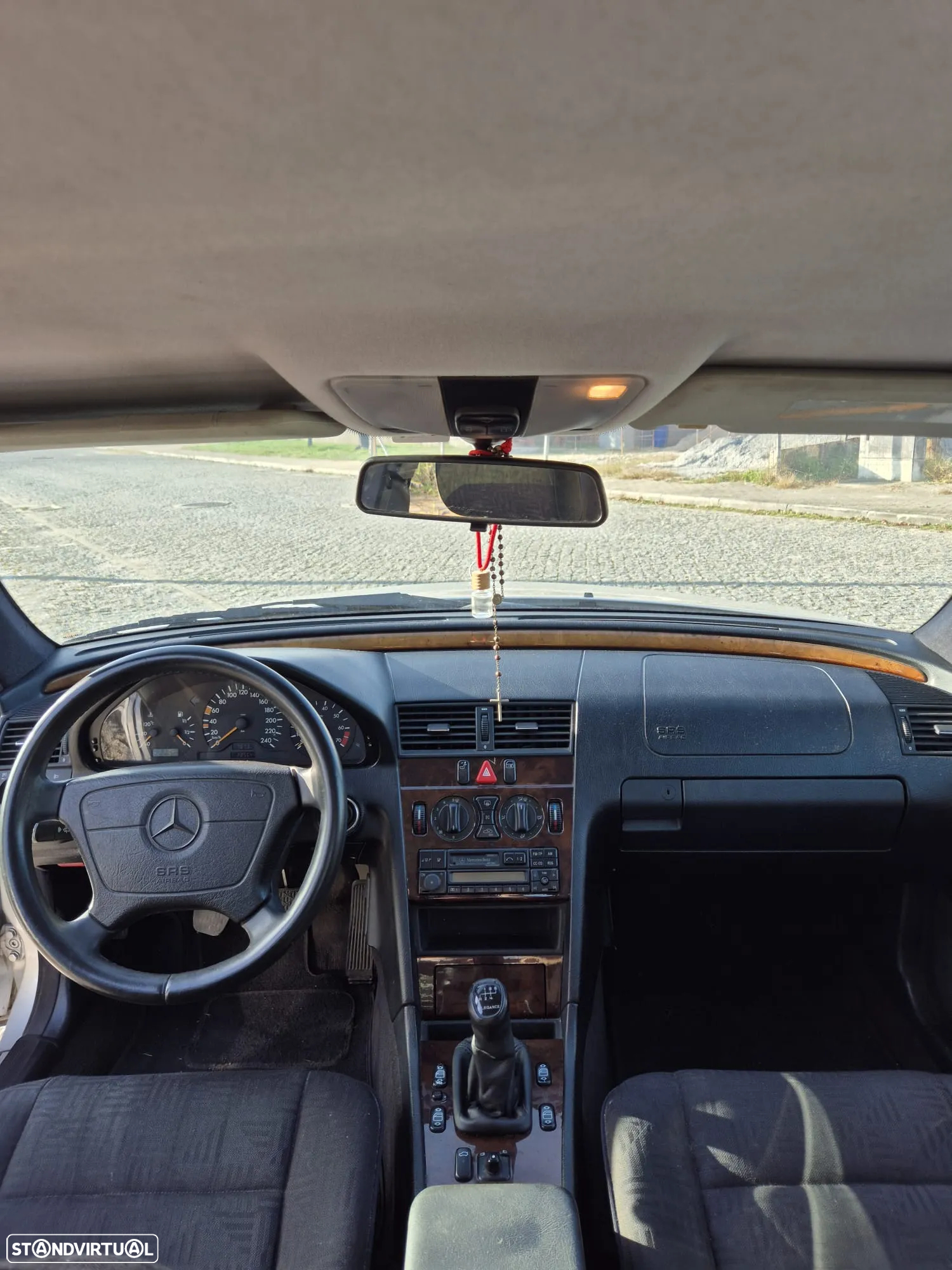 Mercedes-Benz C 180 Elegance - 15