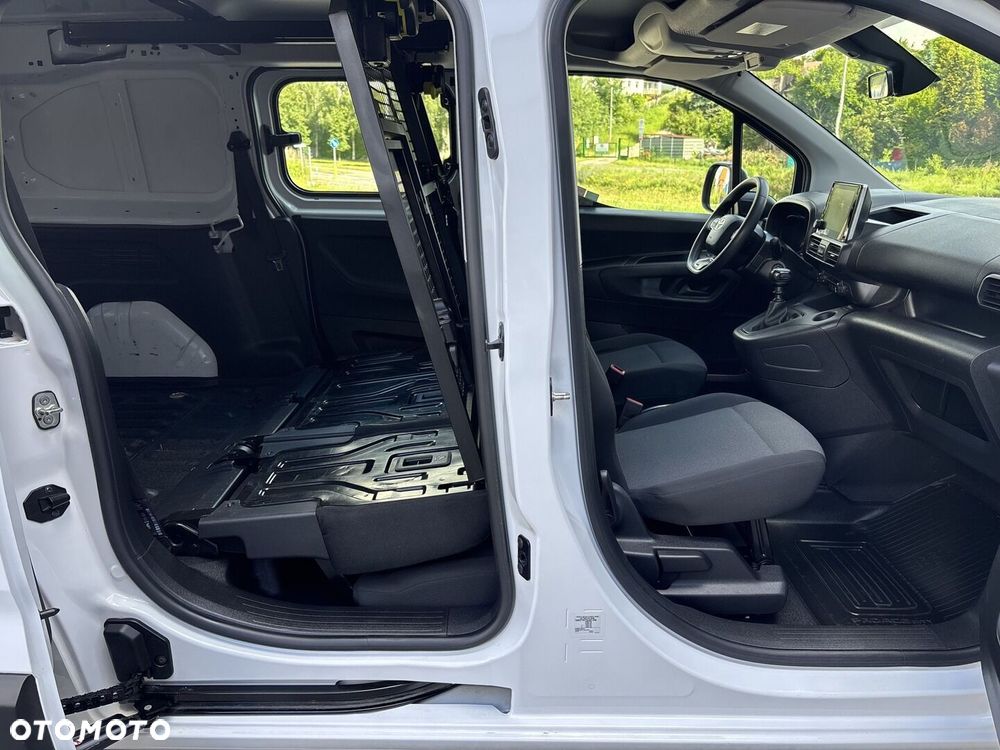 Toyota PROACE CITY - 16
