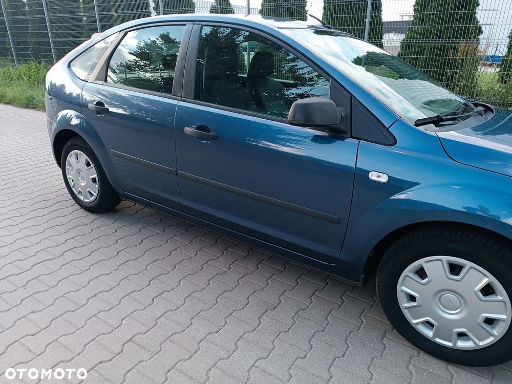 Ford Focus 1.6 Ti-VCT Fun - 22